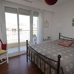 PHOENIX - Appartement 4 personnes avec superbe terrasse, clim et parking le port de Nice