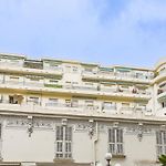 Apartment Le Mirazur By Interhome