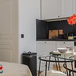Modern 3Br Duplex Near Nice Port & Old Town | By Airnest