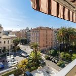 Jolie studio avec belle terrasse ensoleillee