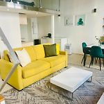 Old Town Prime, 1 Min Beach & Massena Square, Central Nice