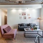 My Casa - Philibert - Traditional Apart With Historical Fresc