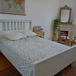 Arty Room