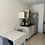 Nice 2P quiet, tram, convenient