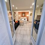 Spacious Studio Full Of Charm, Recently Updated
