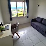 Beautiful 3-Room Apartment Sea View
