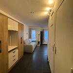 Cozy Studio Very Close To Train Station