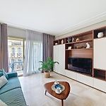 Nestor&Jeeves - Victoria - Delux Apartment City Center