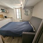 Studio au calme dans le quartier animé du vieux Nice