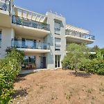 Lovely 1Br With Garden, Private Parking & Sea View