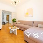 Azur Elegance Air Conditioning Beach 8 Min Sleeps 6