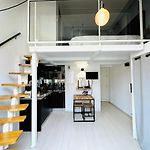 Beautiful Carré d\'Or studio