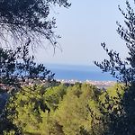 F2 Vue Mer Et Montagne Au Calme
