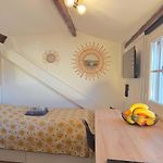 Studio Cosy avec vue sur Montagnes, proche Gare
