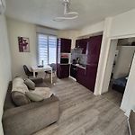 Plein centre Appartement climatisé et spacieux avec grande terrasse sur le toit à Nice