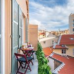 Center 2 Min Walk To Beach Quiet Sunny Balcony