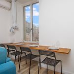 Nice, 3-Room Refurbished Apartment Near Train Station
