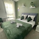 Q&R Renting - Appartement luxueux et Suites design- Parking AC Mer