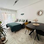 Superbe appartement Port de Nice Lumineux,Clim , Parking
