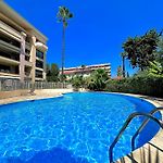 Appartement moderne climatisé avec piscine, terrasse et parking - Proche Promenade des Anglais