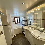 T4 Nice Centre - Close To Shops, Wi-Fi, Ac