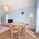 Nestor&Jeeves - Blue Pastel Promenade - Spacious - Close Sea