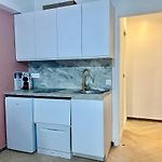 Nice Center Quiet Apartment Pedestrian Street Near Promenade 4 Sleeps