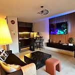 Appartement moderne climatisé avec piscine, terrasse et parking - Proche Promenade des Anglais
