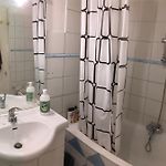 Appartement 3 Chambres Spacieux Pres Des Plages A Nice