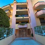 Appartement moderne climatisé avec piscine, terrasse et parking - Proche Promenade des Anglais