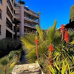 Appartement moderne climatisé avec piscine, terrasse et parking - Proche Promenade des Anglais