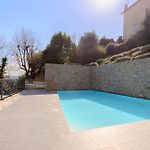 Green Hill Appartement à Nice Terrasse 130m2, Vue panoramique, Piscine, Parking Privé, Climatisation, WiFi