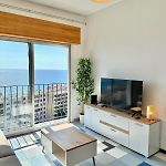 Vue mer panoramique, plage et Promenade à pied