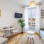 Charming City Center Studio 402