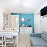 2 Bedroom Apartment In The Center Of Nice Old Town