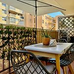 Charming Seaside Studio Ideal Central Location