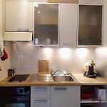 Wehost Barety - Blooming Balcony Retreat - Central 3-4Prs