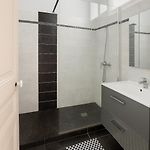 Large 1 Bedroom Apartment, Balcony, Very Central Nice