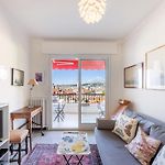 Azur Balcony Apartment Classic Charm With View
