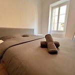 Ref 114 - Beautiful 3-Room Apartment In The Center