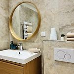 Luxury Beachfront 2BR Promenade des Anglais
