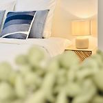 Luxury Beachfront 2BR Promenade des Anglais