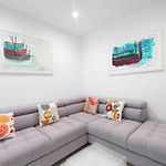 NICE PORT Villa Apt, 3ch, entrée privée,wifi calme