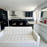Appartement Luxe - 3 pièces avec vue mer, piscine et tennis