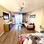 Studio City Center Beach Side Free Paddle Beautiful Terrace