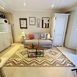 Studio Cosy Avec Jardin Privatif - Carabacel, Nice