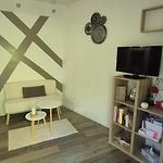 Exceptionnel Studio Nice Proche Mer Avec Piscine, Parking Et Terrasse