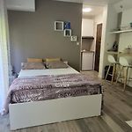 Exceptionnel Studio Nice Proche Mer Avec Piscine, Parking Et Terrasse