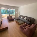 Grand 3P Pieces Au Calme Dans Residence Avec Piscine, Restaurant, Tennis, Climatisation