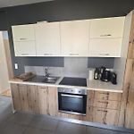 Spacious 3Bdr Apartment Near The Exhibition Center
